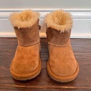 Toddler Bailey bow Ugg Boots